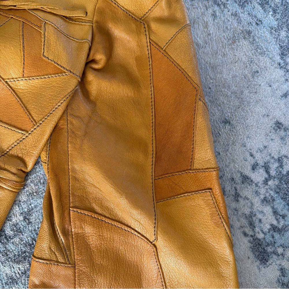 Vintage 1970s PATCHWORK LEATHER Artisan Made / Festival / Boho Style - Picture 13 of 16